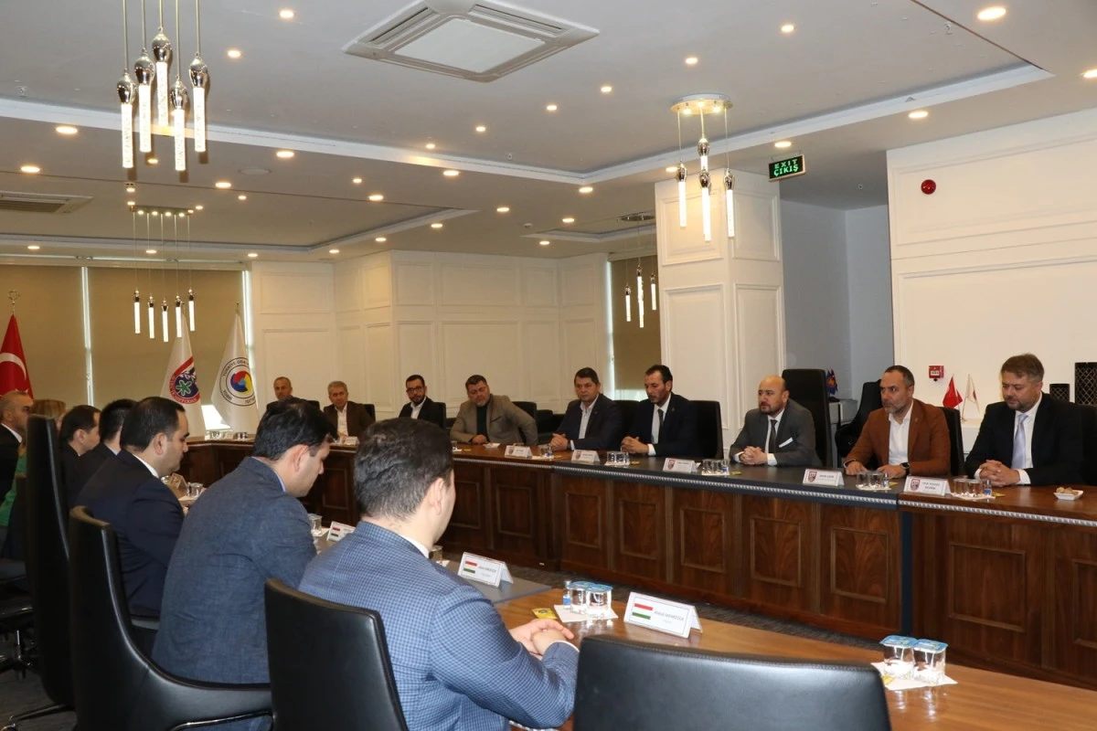 AYTO Başkanı Ülken, Tacikistan heyetini ağırladı