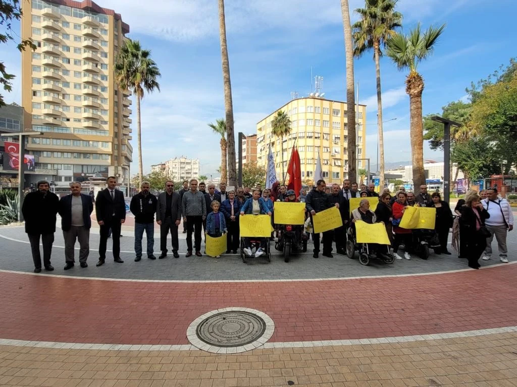 Nazilli'de 'Gazze'de engelli' olmaya dikkat çekildi