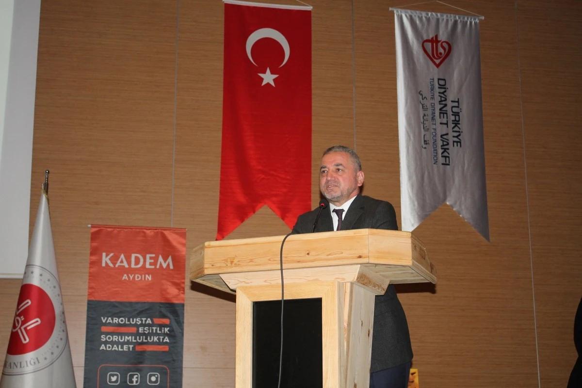 Tesadüfen girdiği mescitten etkilenerek müslüman oldu