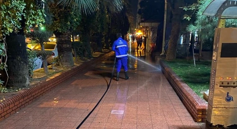 Büyükşehir ekipleri pırıl pırıl Aydın için 24 saat çalışıyor