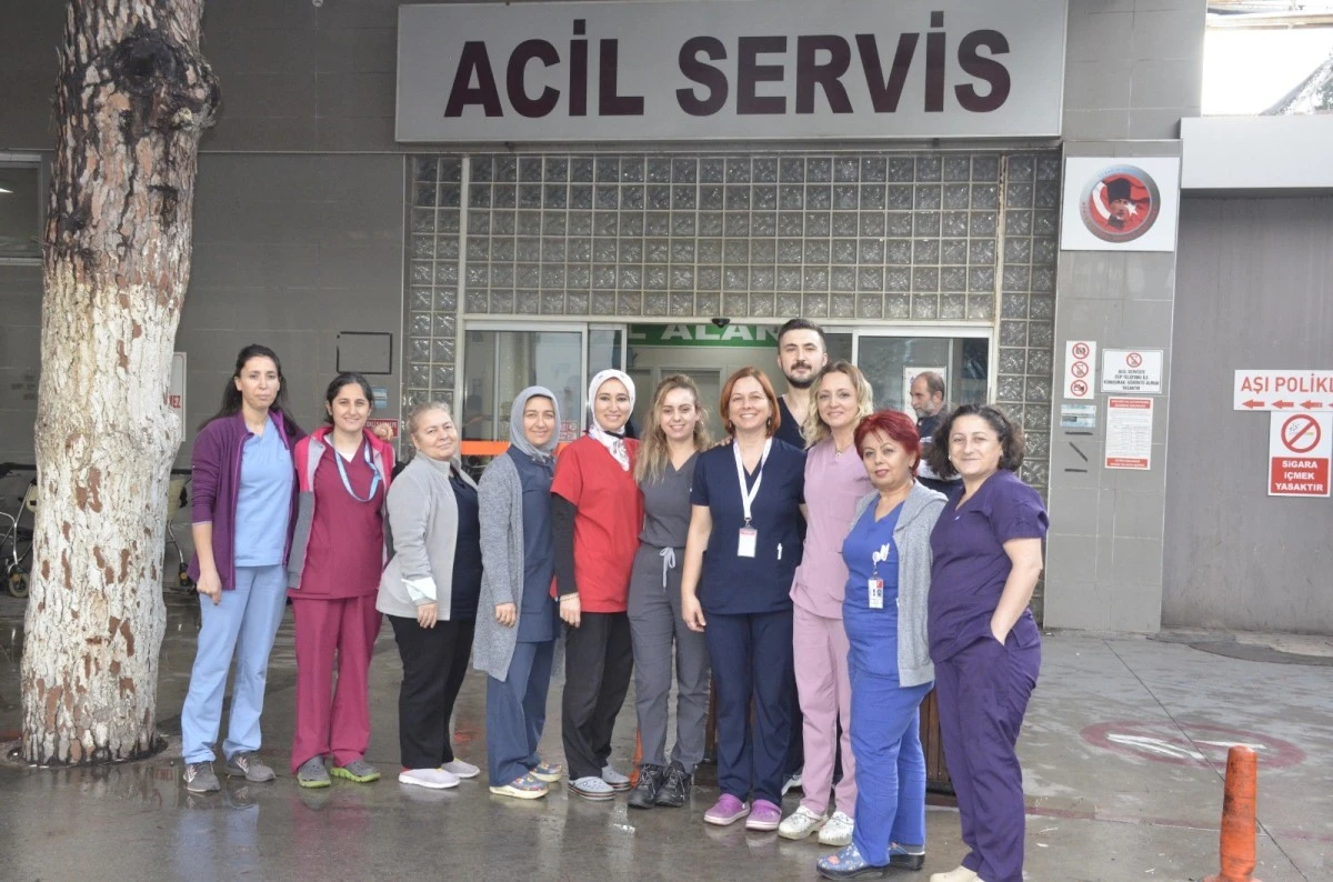 Aydın'da sağlıkçılardan 'Acil Sağlık Hizmetleri Haftası' kutlaması
