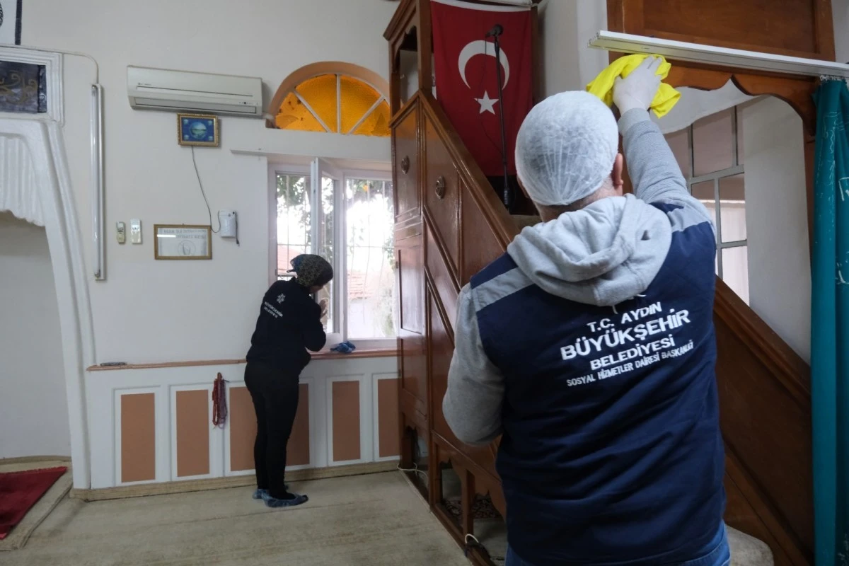 Büyükşehir’den ibadethanelerde temizlik