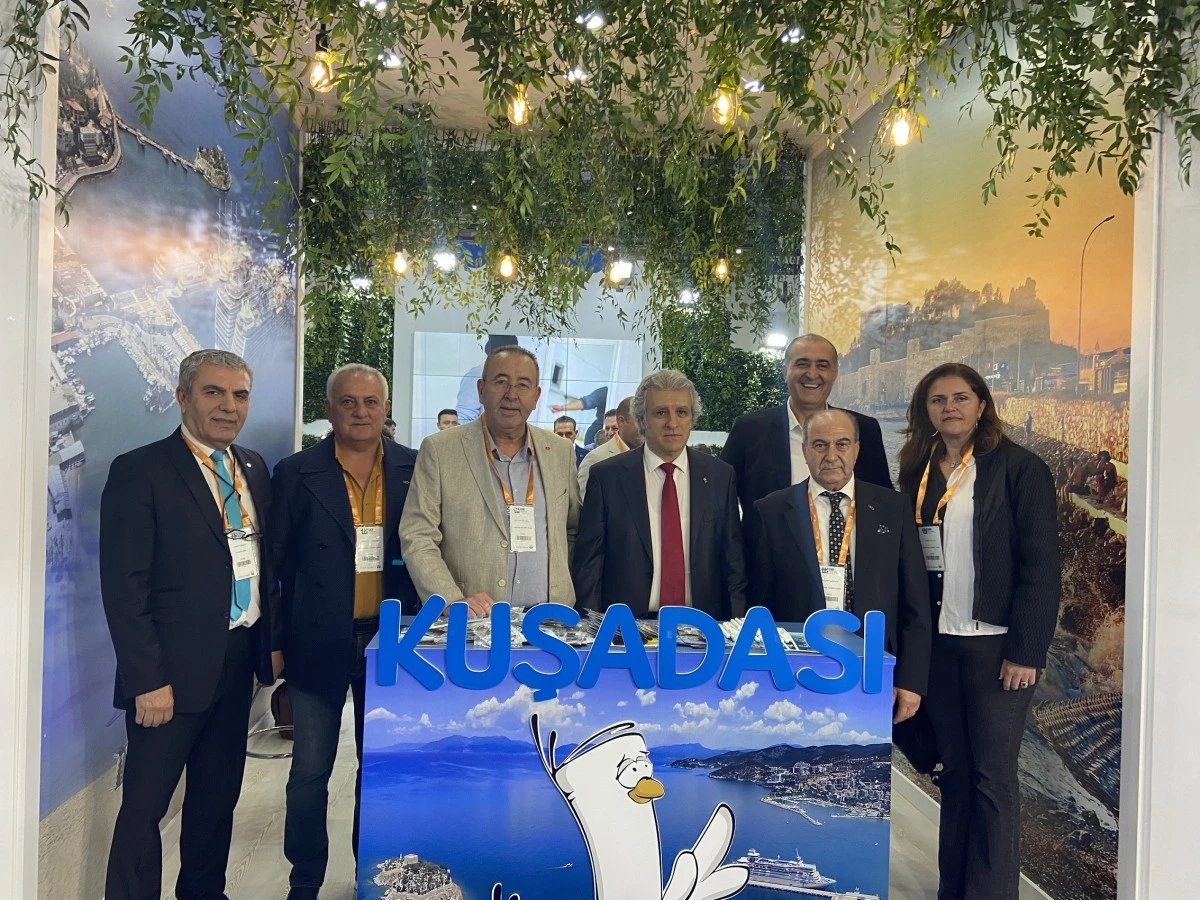 İzmir'deki fuarda Kuşadası rüzgarı esiyor