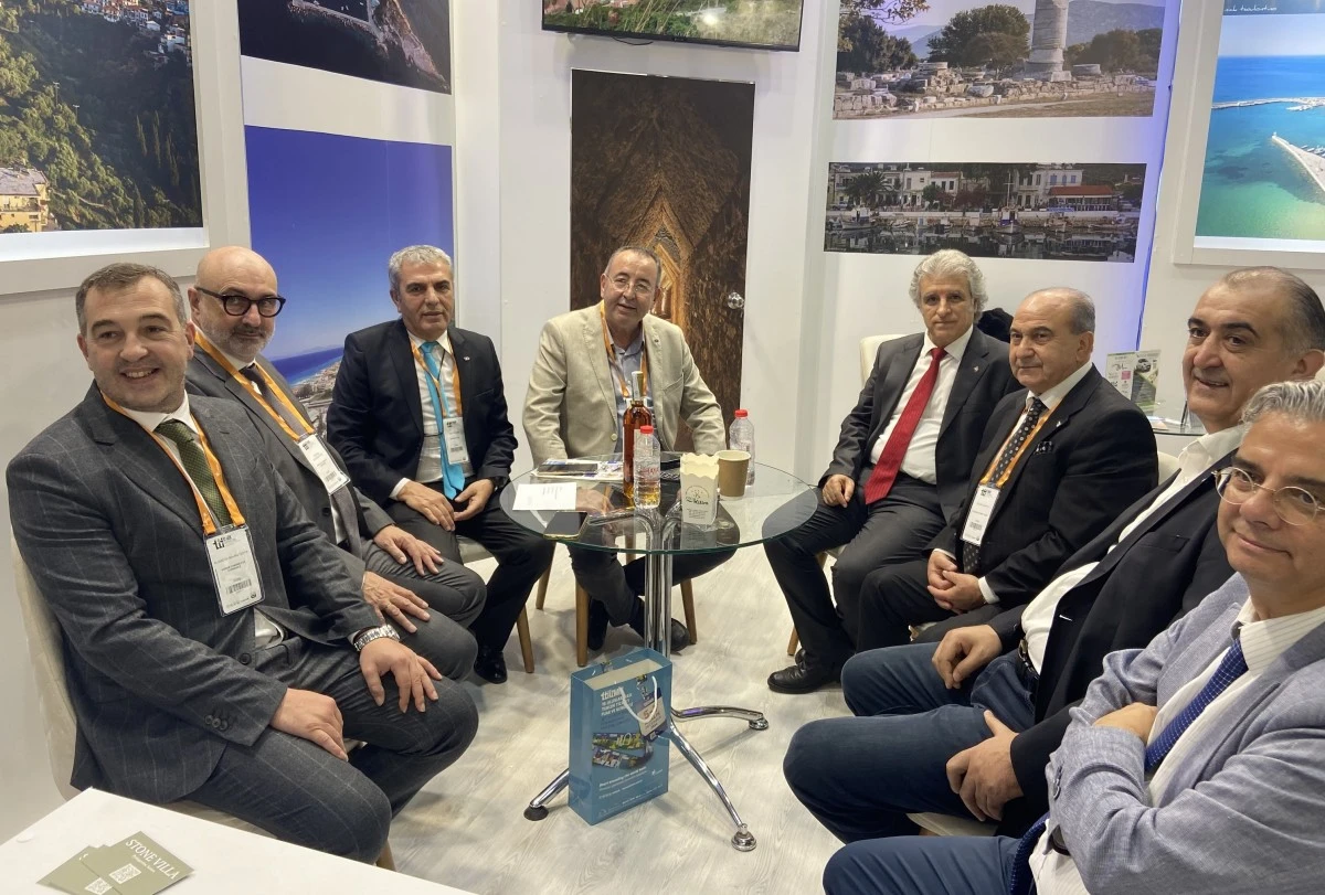 İzmir'deki fuarda Kuşadası rüzgarı esiyor
