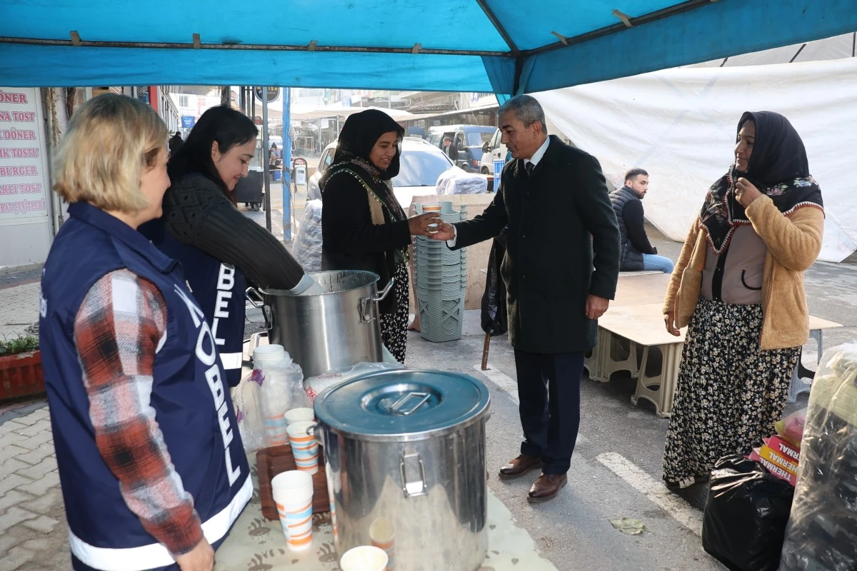 Başkan Kaplan, sıcak çorba ile vatandaşın içini ısıttı