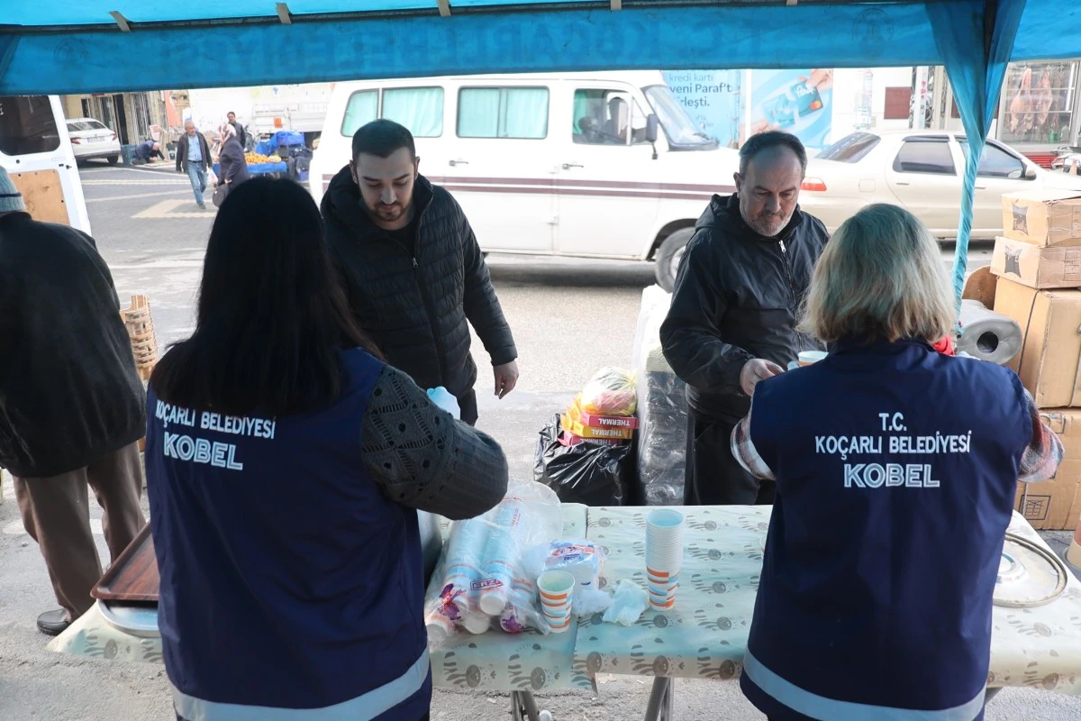 Başkan Kaplan, sıcak çorba ile vatandaşın içini ısıttı