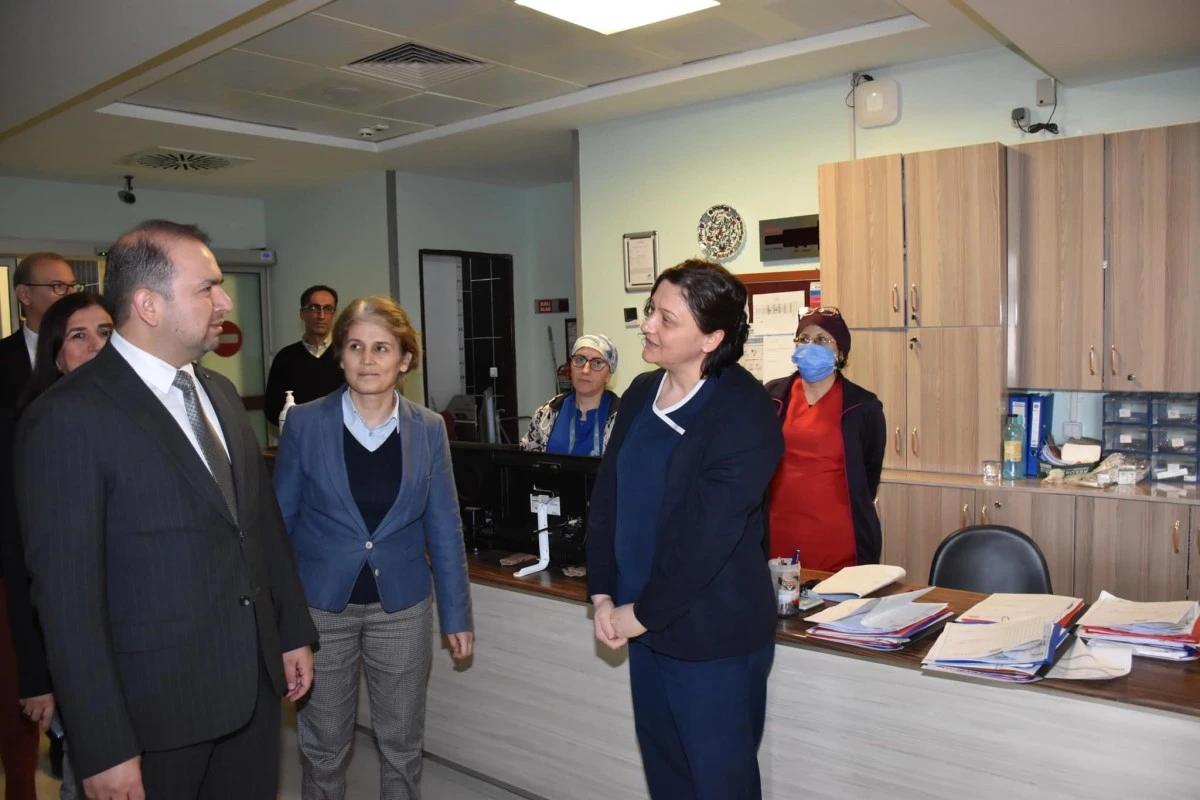 İl Sağlık Müdürü Şenkul Aydın Devlet Hastanesi'nde incelemelerde bulundu