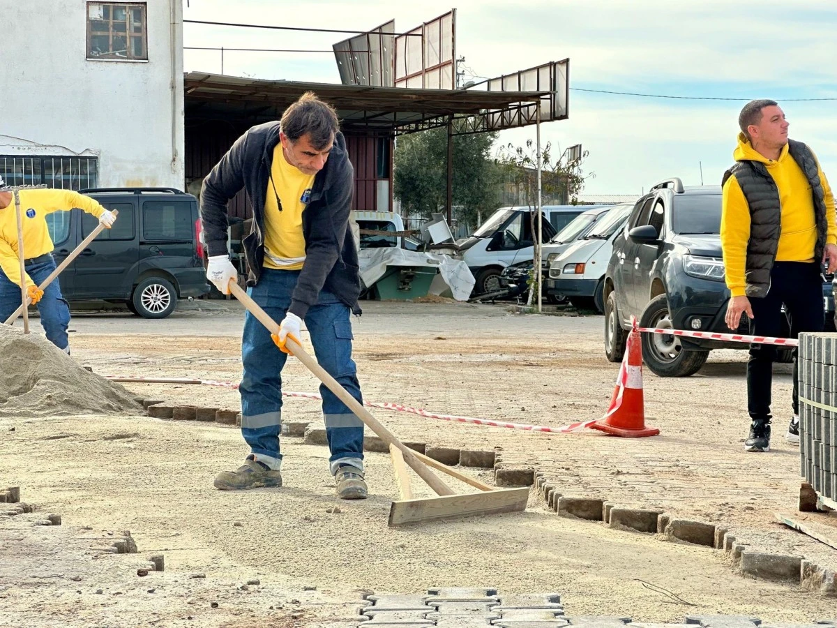 Başkan Atabay, Cumhuriyet Mahallesi’ndeki çalışmaları denetledi