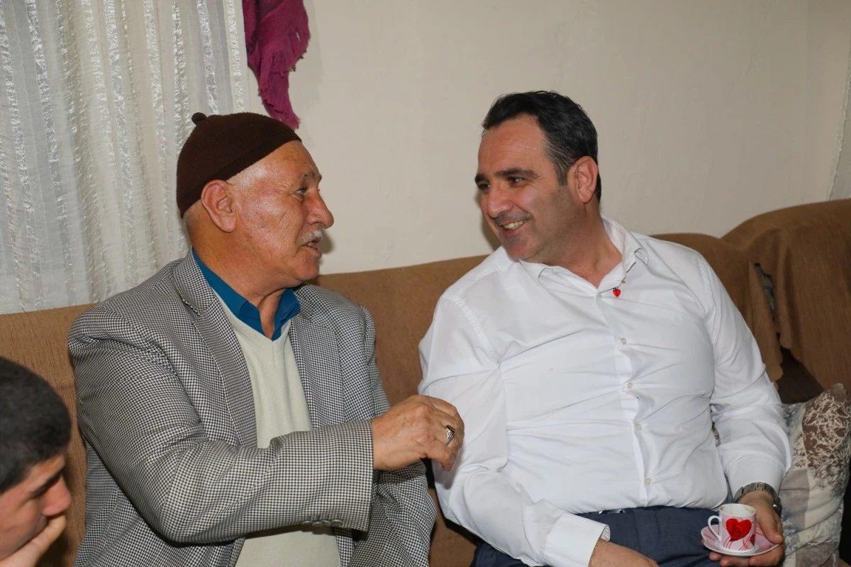 Akkentli, Savuca Mahallesi'nde vatandaşların sofrasına misafir oldu