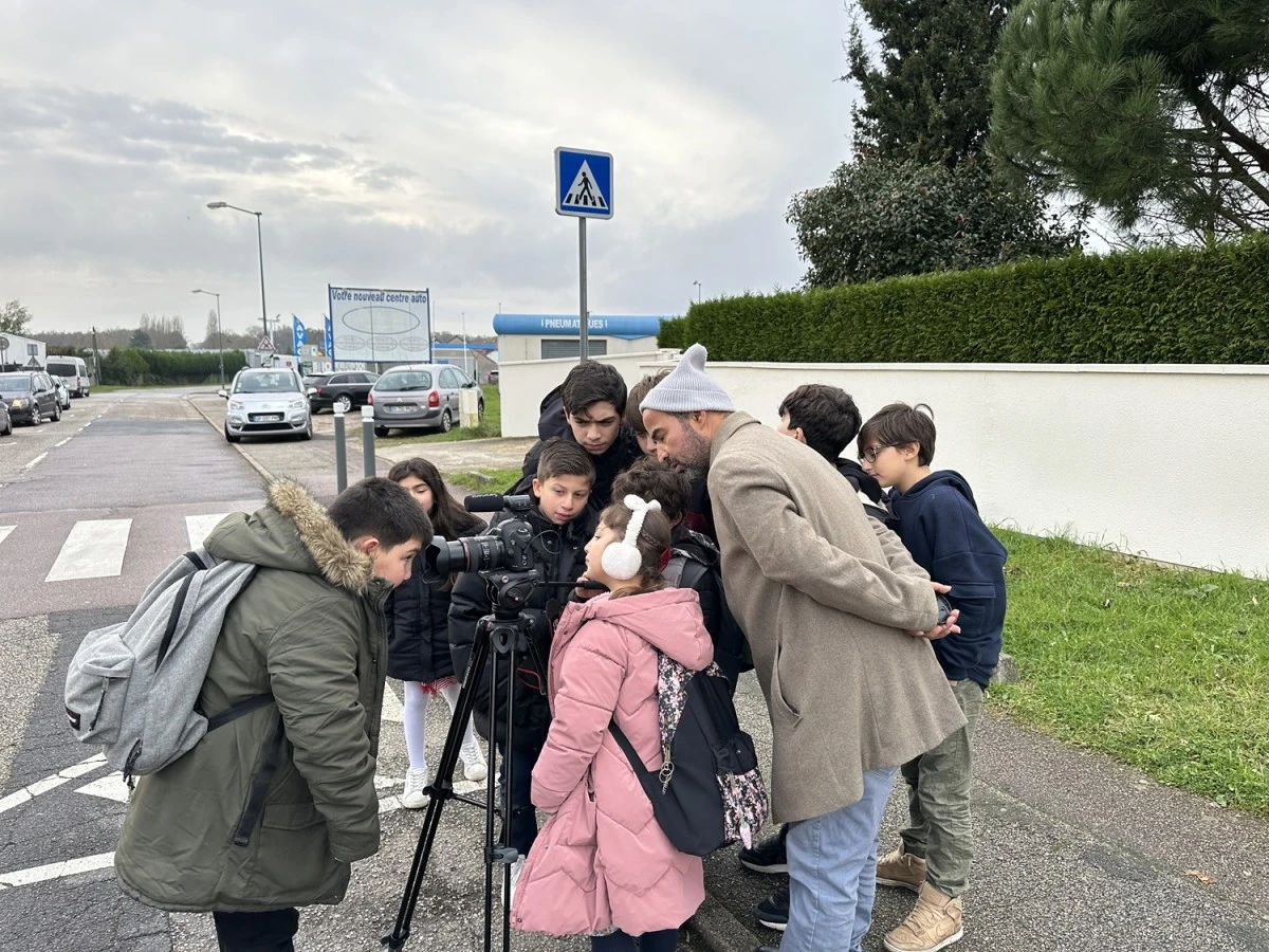 Göçmen çocuklarla çekilen filmin galası Fransa'da yapıldı