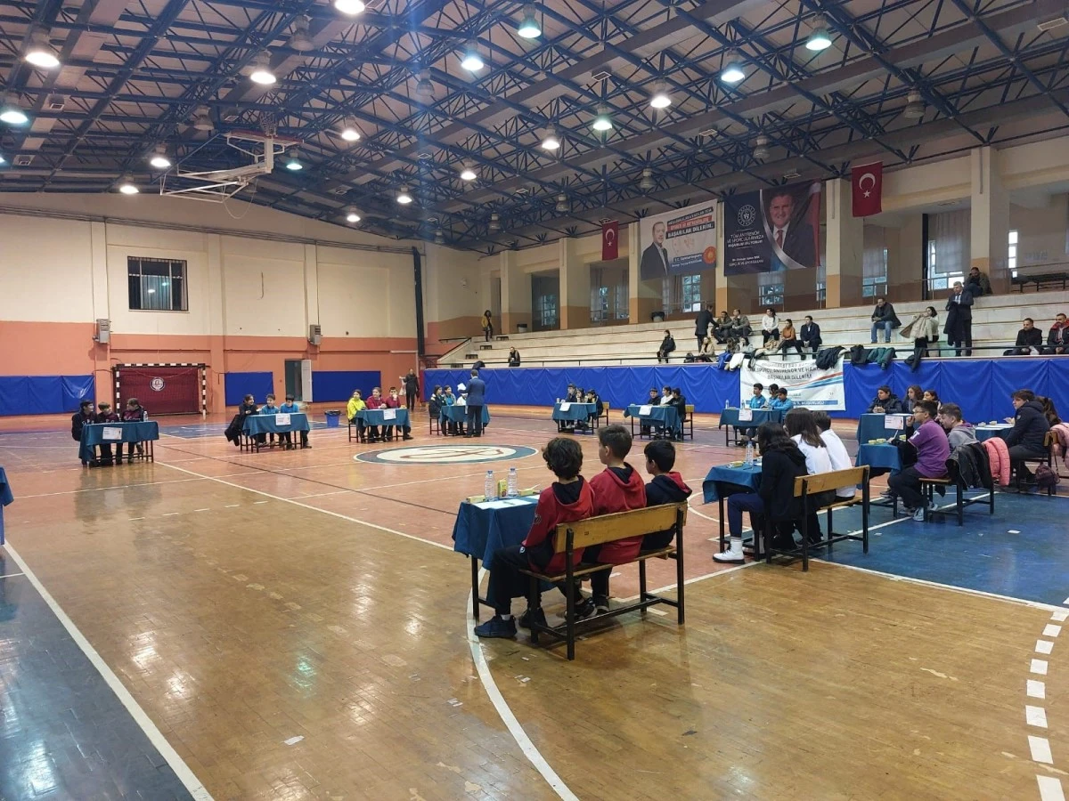 Öğrenciler bilgilerini konuşturdu