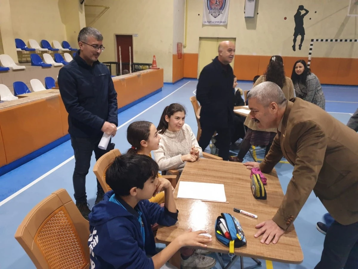 Öğrenciler bilgilerini konuşturdu