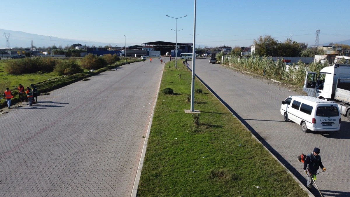 Nazilli Belediyesi Temizlik İşleri Müdürlüğü çalışmalarını sürdürüyor