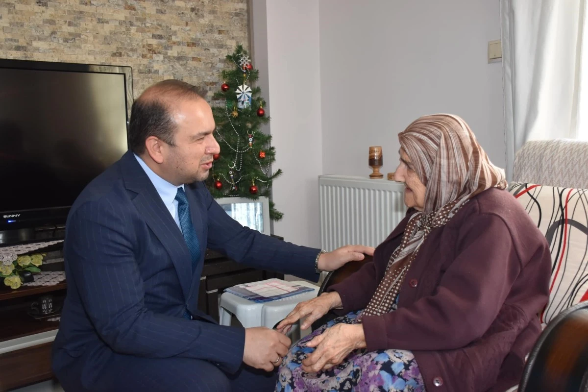Aydın İl Sağlık Müdürü Şenkul, hasta ziyaretlerini sürdürüyor