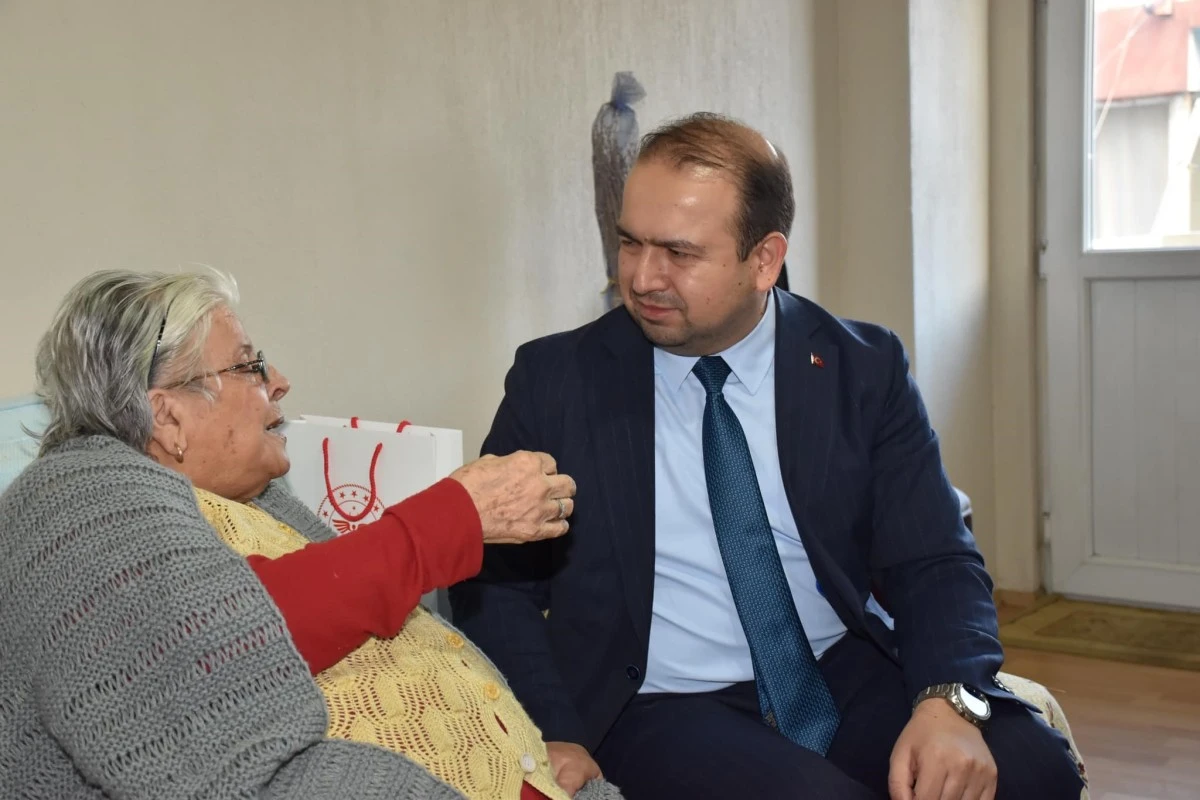 Aydın İl Sağlık Müdürü Şenkul, hasta ziyaretlerini sürdürüyor