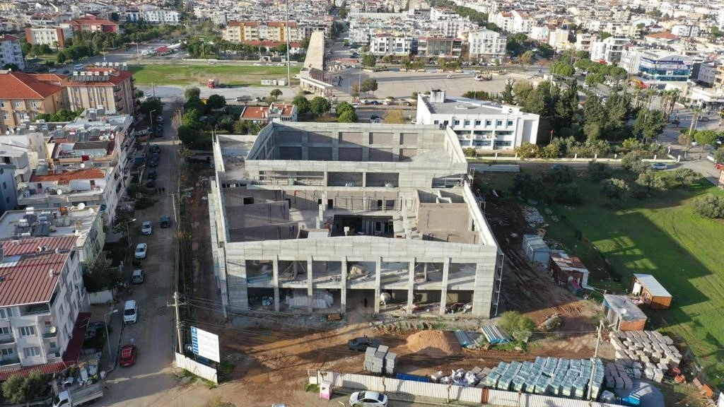 Didim'de Kültür Merkezi inşaatı devam ediyor