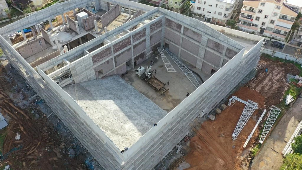 Didim'de Kültür Merkezi inşaatı devam ediyor