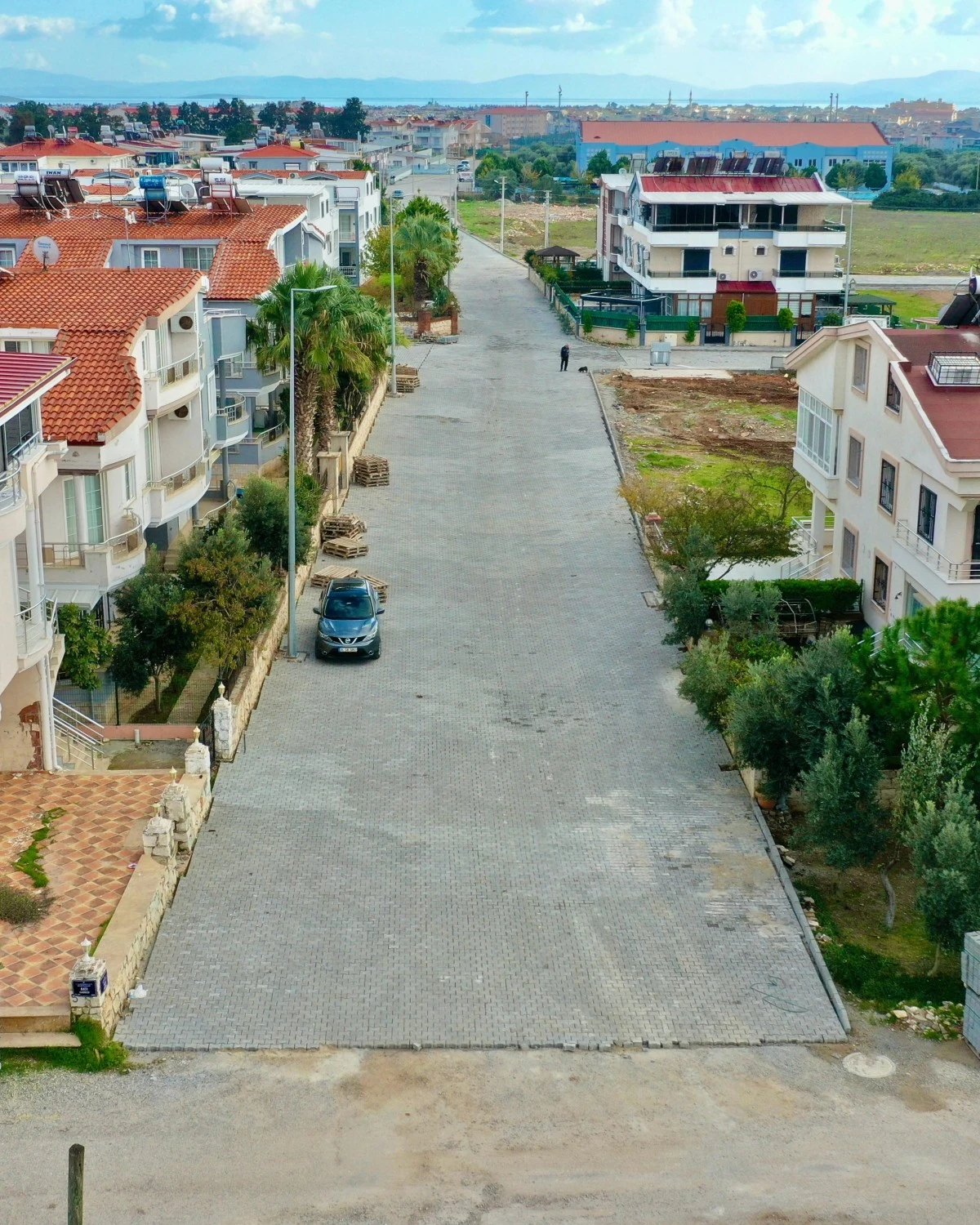 Didim’de yol çalışmaları devam ediyor