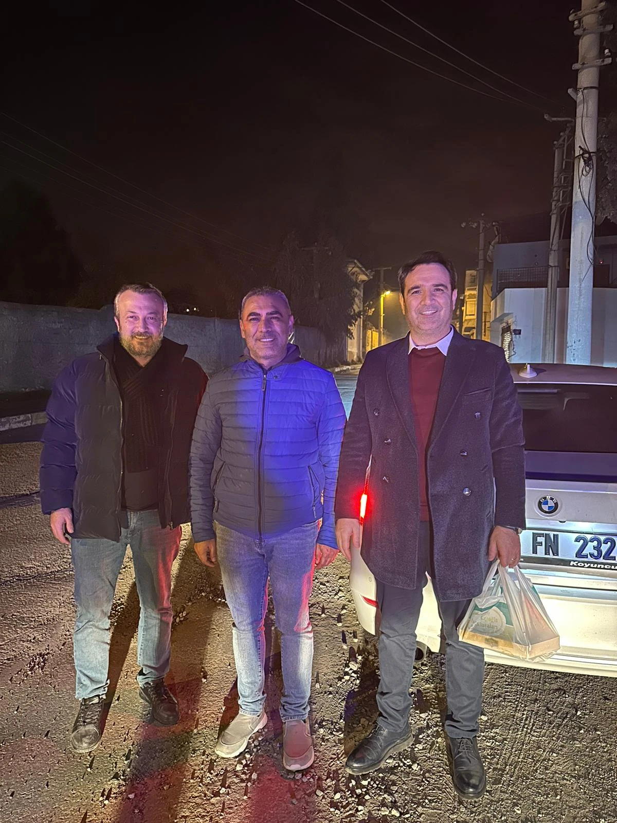 AKKENTLİ YENİ YILI EMNİYET GÜÇLERİNİN KONTROL NOKTASINDA KARŞILADI