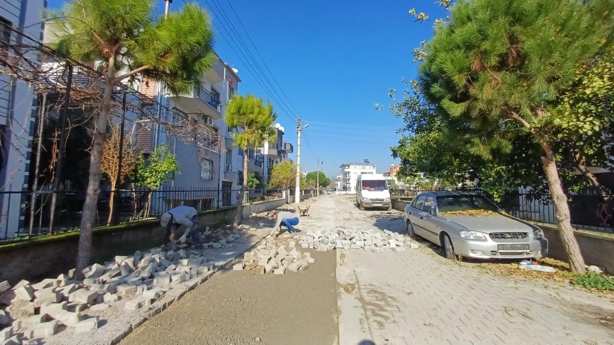Germencik’te yol yapım çalışmaları sürüyor