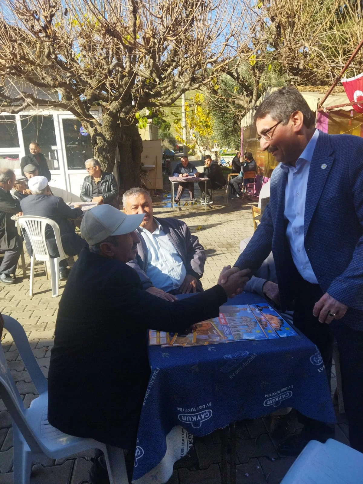 Karacasu İYİ Parti Belediye Başkan Adayı İnal'a esnaftan yoğun ilgi