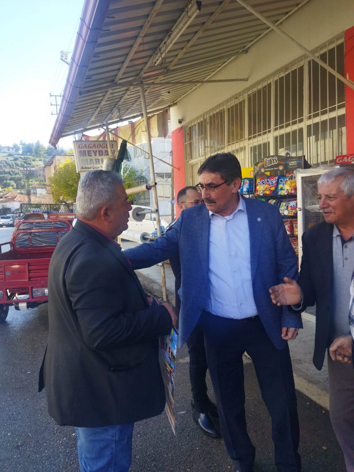 Karacasu İYİ Parti Belediye Başkan Adayı İnal'a esnaftan yoğun ilgi