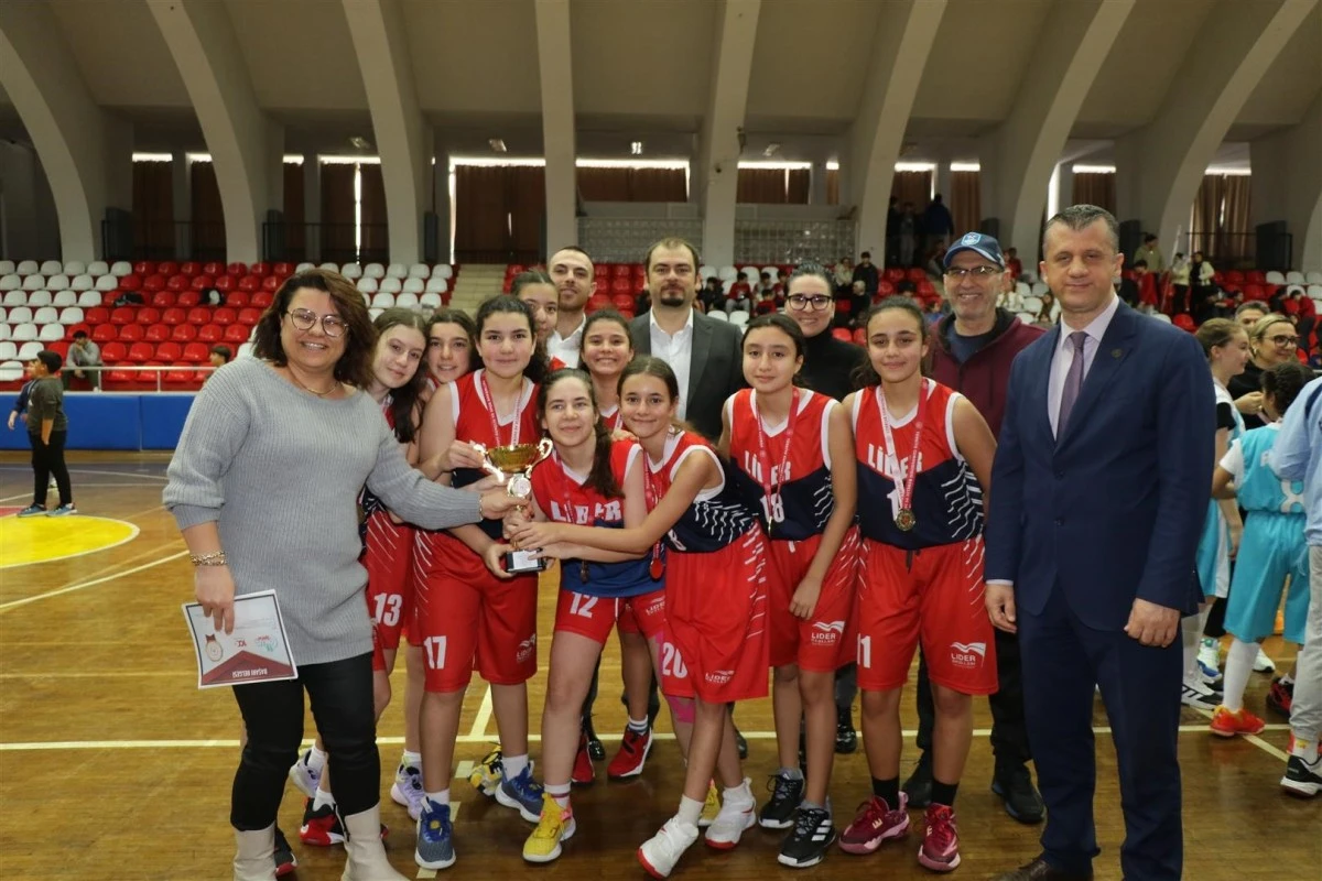 Aydın'da yıldız kızlar ve erkekler müsabakaları tamamlandı