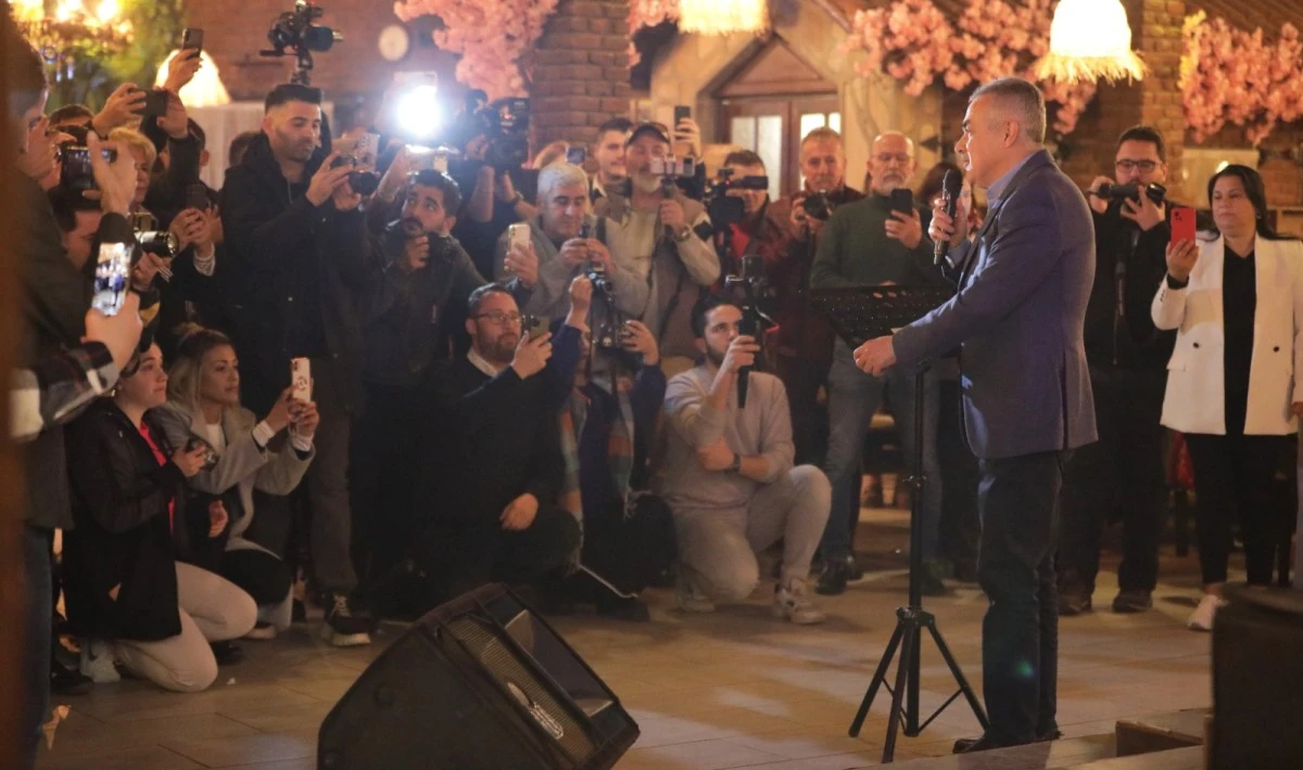 Mustafa Savaş, “Kavgam da, Sevdam da Aydın”