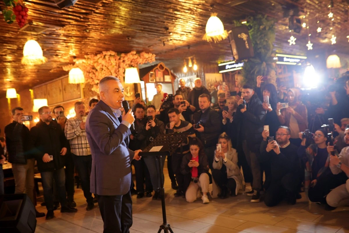 Mustafa Savaş, “Kavgam da, Sevdam da Aydın”