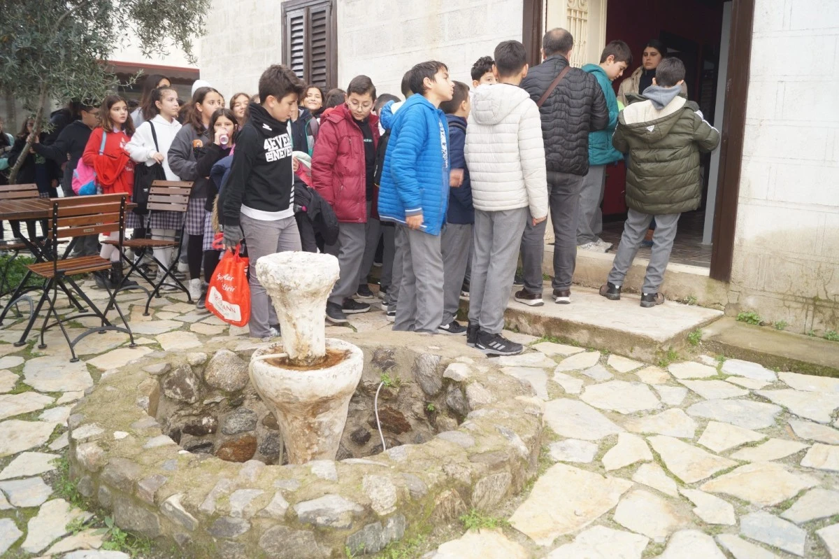 Kuyucak Belediyesi Kültür Evi Kent Müzesi yüzlerce öğrenciyi ağırlıyor