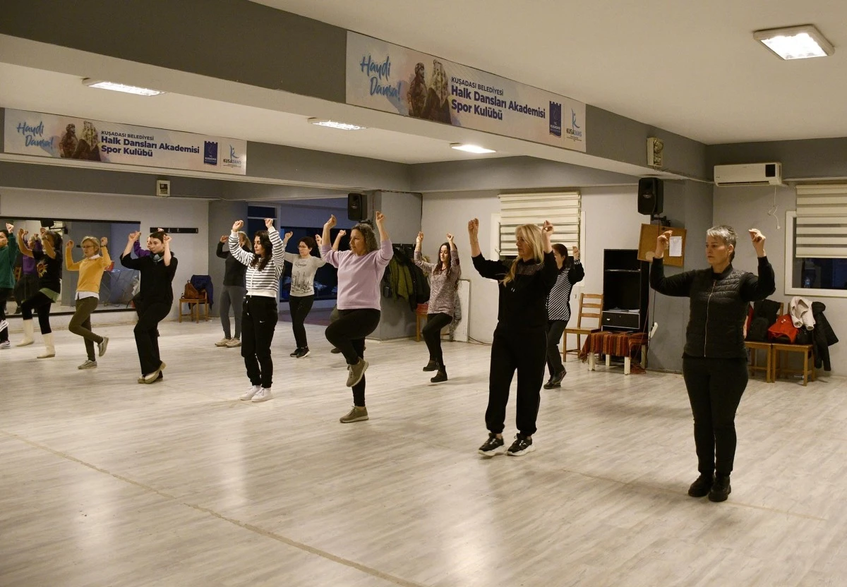 Kuşadası Belediyesi Dans Sanatları Akademisi Spor Kulübü açıldı