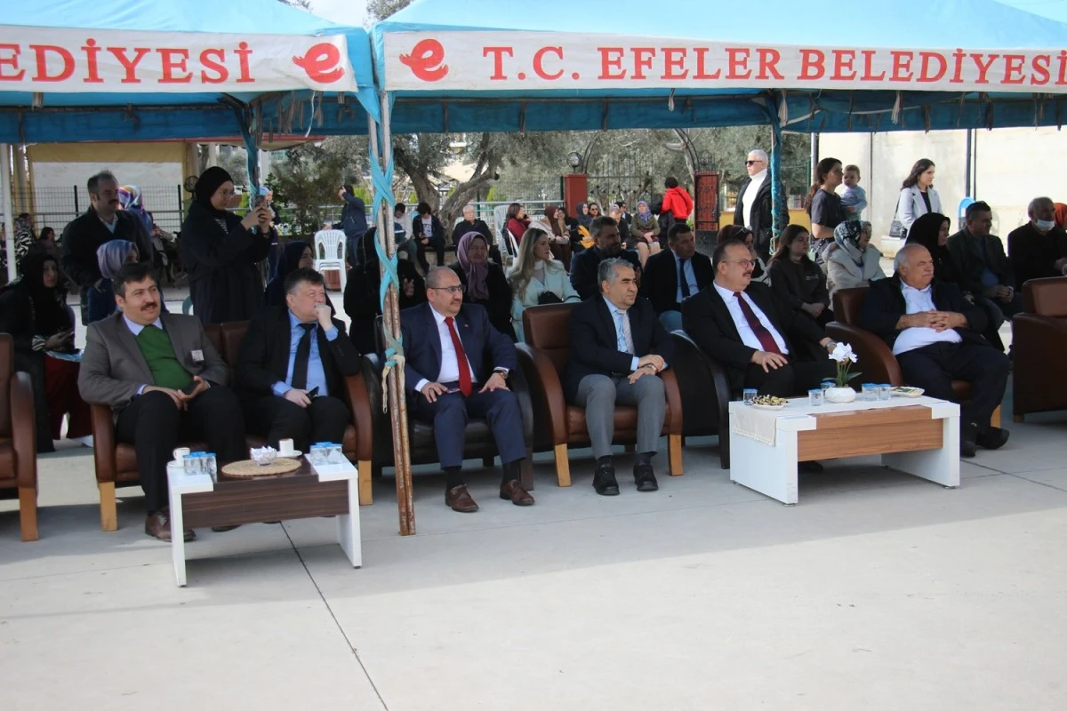 Aydın'da öğrenciler mehteran gösterisi eşliğinde karne aldı