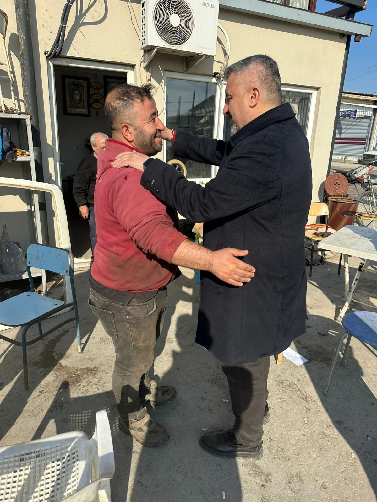 Osman Gökmen, sanayi esnafının dertlerini dinledi