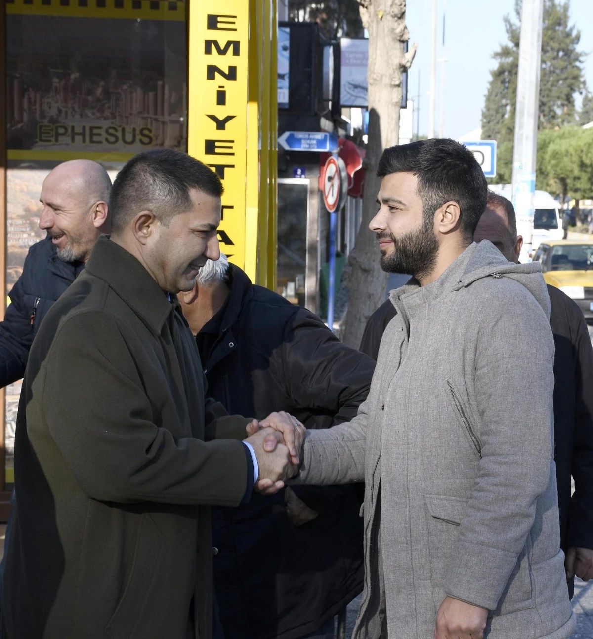 Başkan Günel mesaiye vatandaşların taleplerini dinleyerek başlıyor