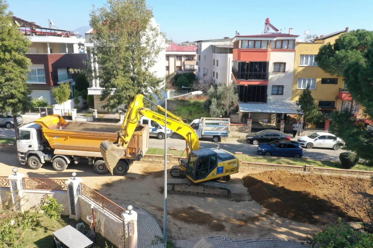 AYDIN BÜYÜKŞEHİR BELEDİYESİ NAZİLLİ’NİN BULVARLARINI YENİLİYOR