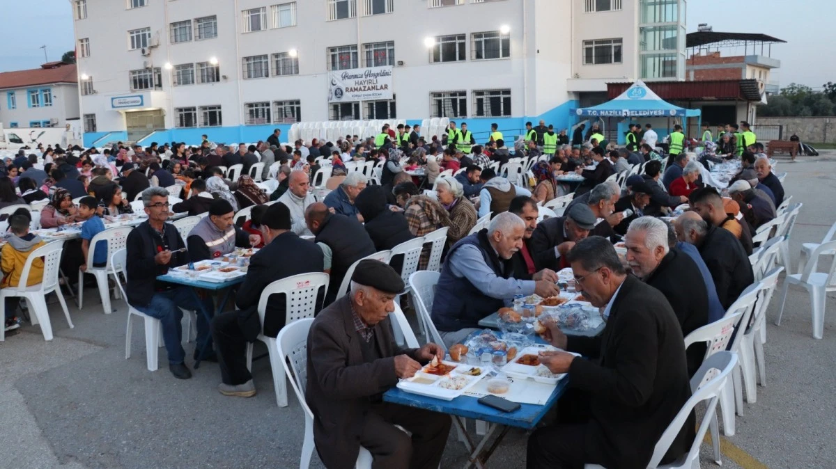 Nazilli'de 5 bin kişilik iftar yemeği