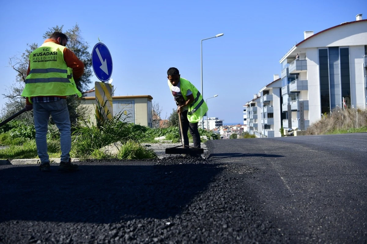 Kadınlar Denizi Mahallesi'nde asfalt çalışması başladı