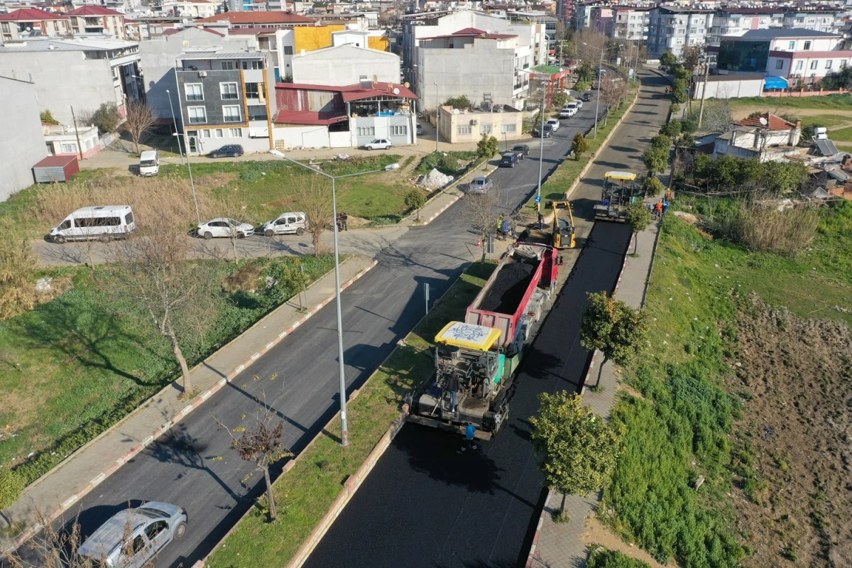 BÜYÜKŞEHİR ÇALIŞIYOR AYDIN’IN YOLLARI YENİLENİYOR