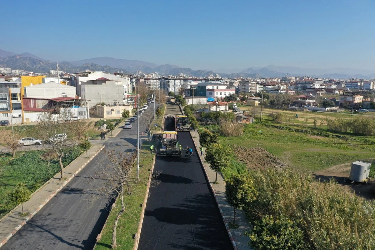 BÜYÜKŞEHİR ÇALIŞIYOR AYDIN’IN YOLLARI YENİLENİYOR