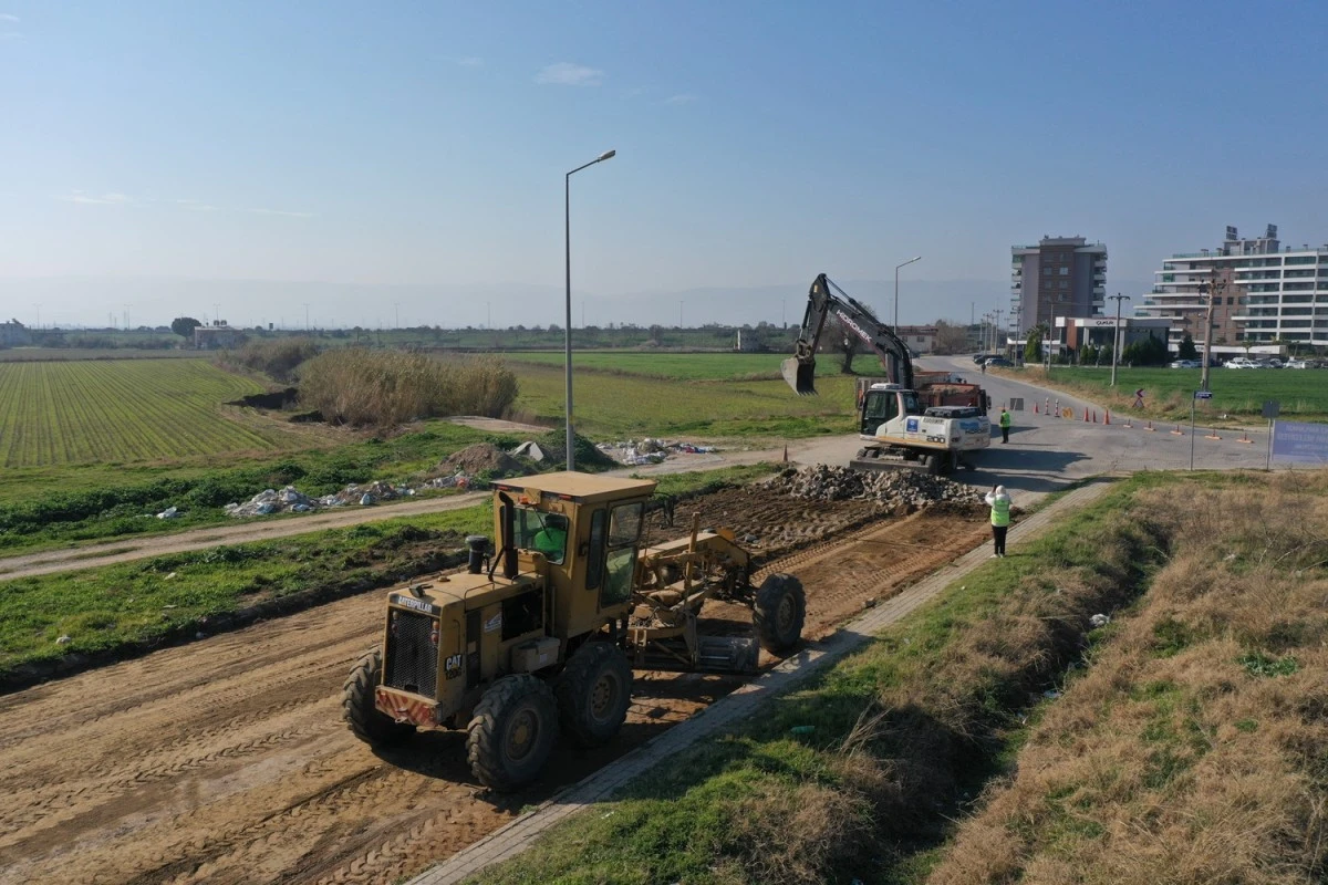 AYDIN BÜYÜKŞEHİR BELEDİYESİ KENTİN DÖRT BİR YANINDA YOL YAPIM ÇALIŞMALARINA DEVAM EDİYOR