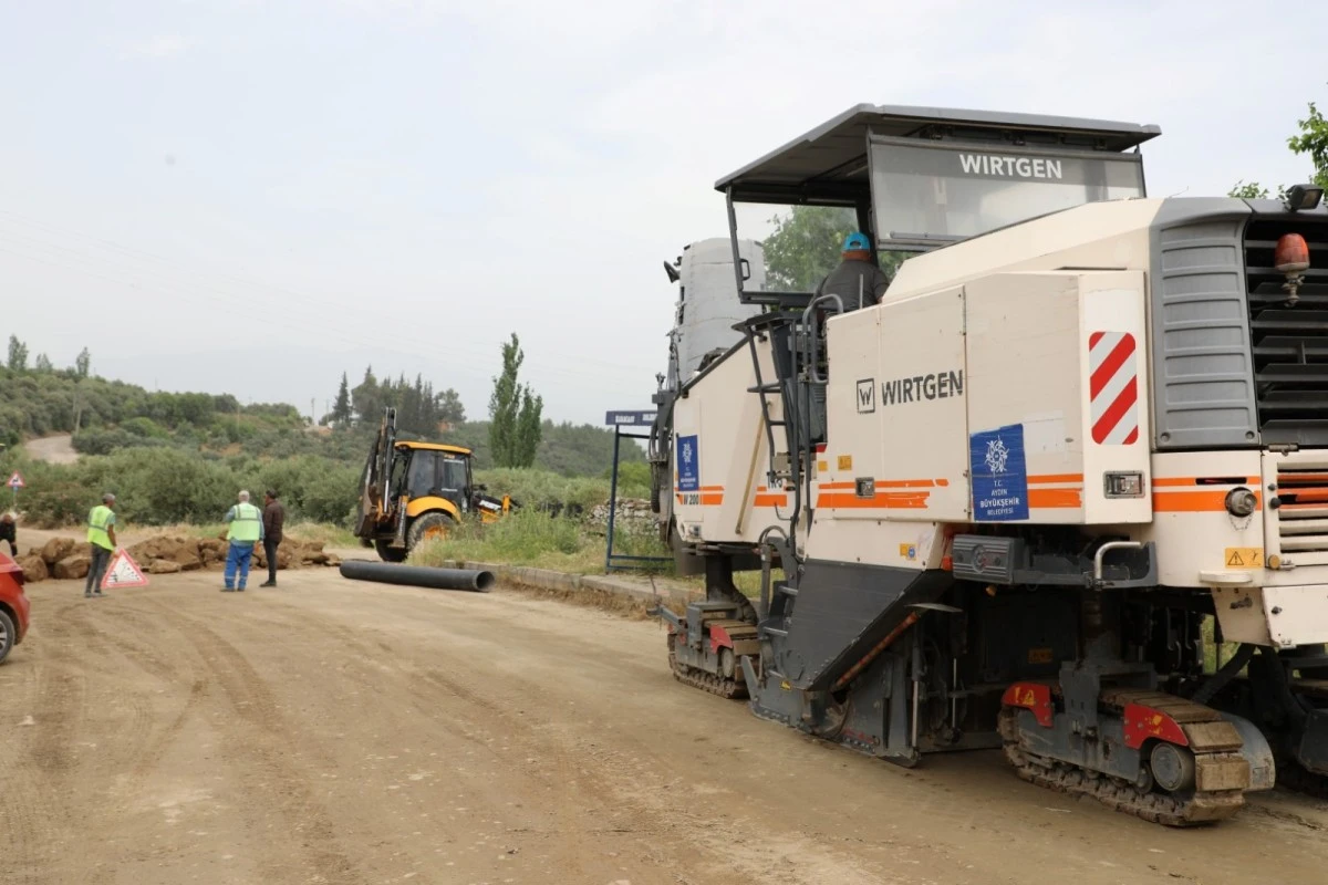 AYDIN BÜYÜKŞEHİR BELEDİYESİ’NDEN KARACASU’DA YOL YAPIM ÇALIŞMASI