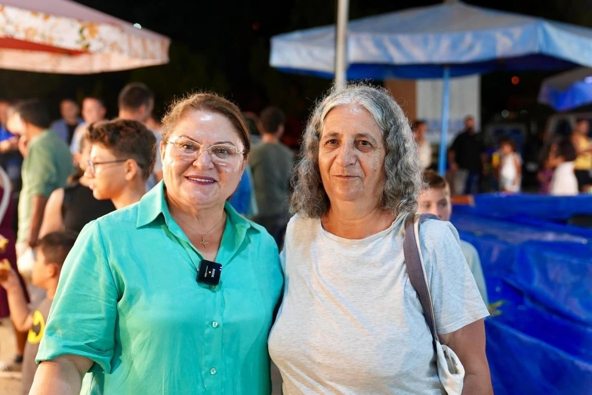 BAŞKAN GENÇAY, MAVİŞEHİR PAZARINDA VATANDAŞLARLA BULUŞTU