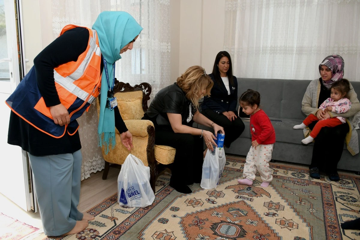 KUŞADASI BELEDİYESİ HEMŞEHRİLERİNİN DERTLERİNE DERMAN OLUYOR