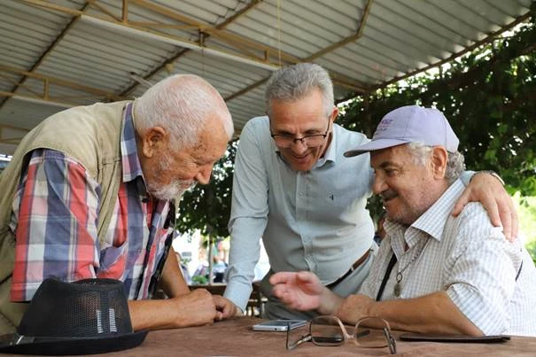 Başkan Tetik’e Cumhuriyet Mahallesi’nde sevgi seli