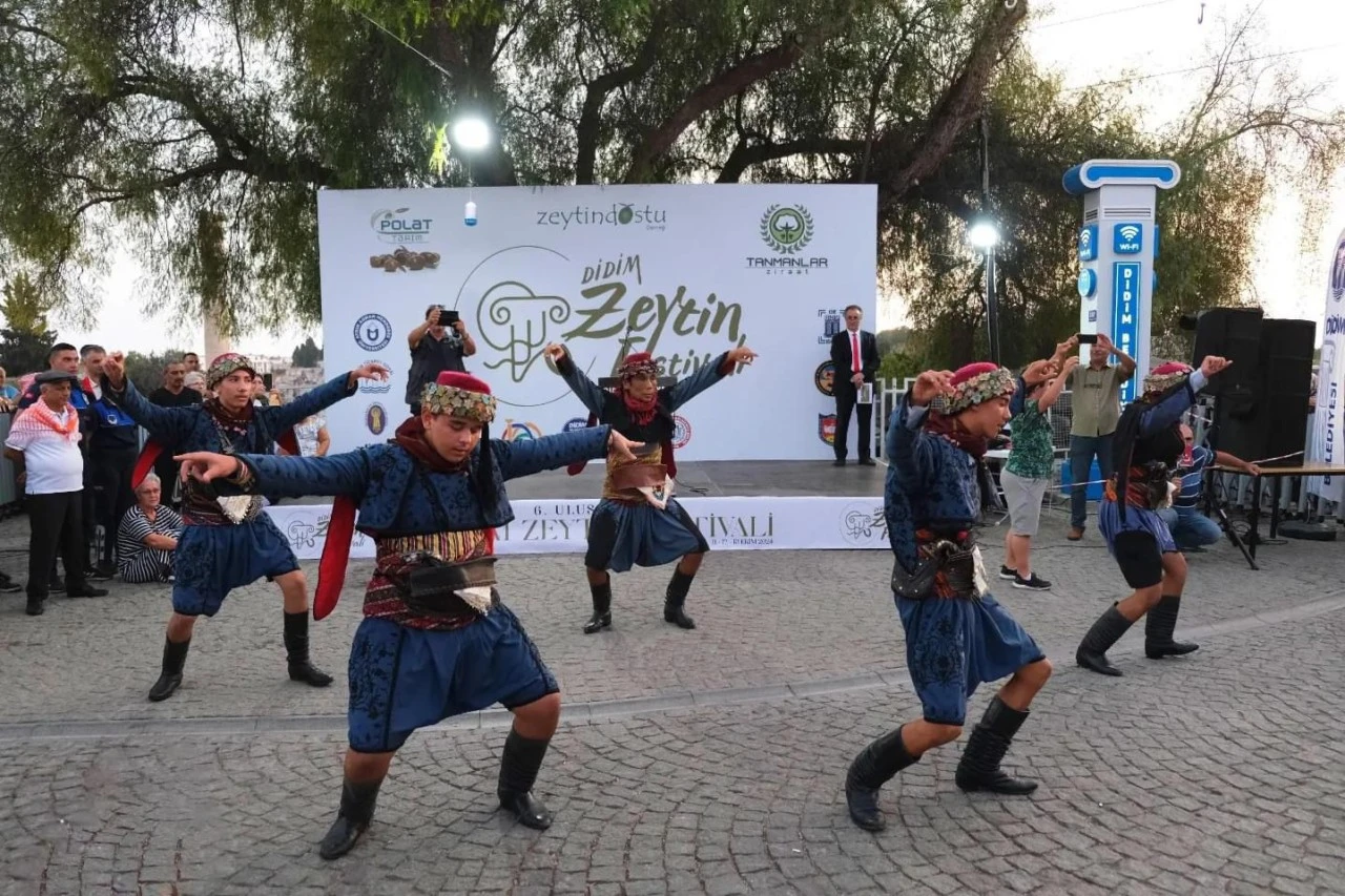 DİDİM ZEYTİN FESTİVALİ RENKLİ GÖRÜNTÜLERE SAHNE OLDU