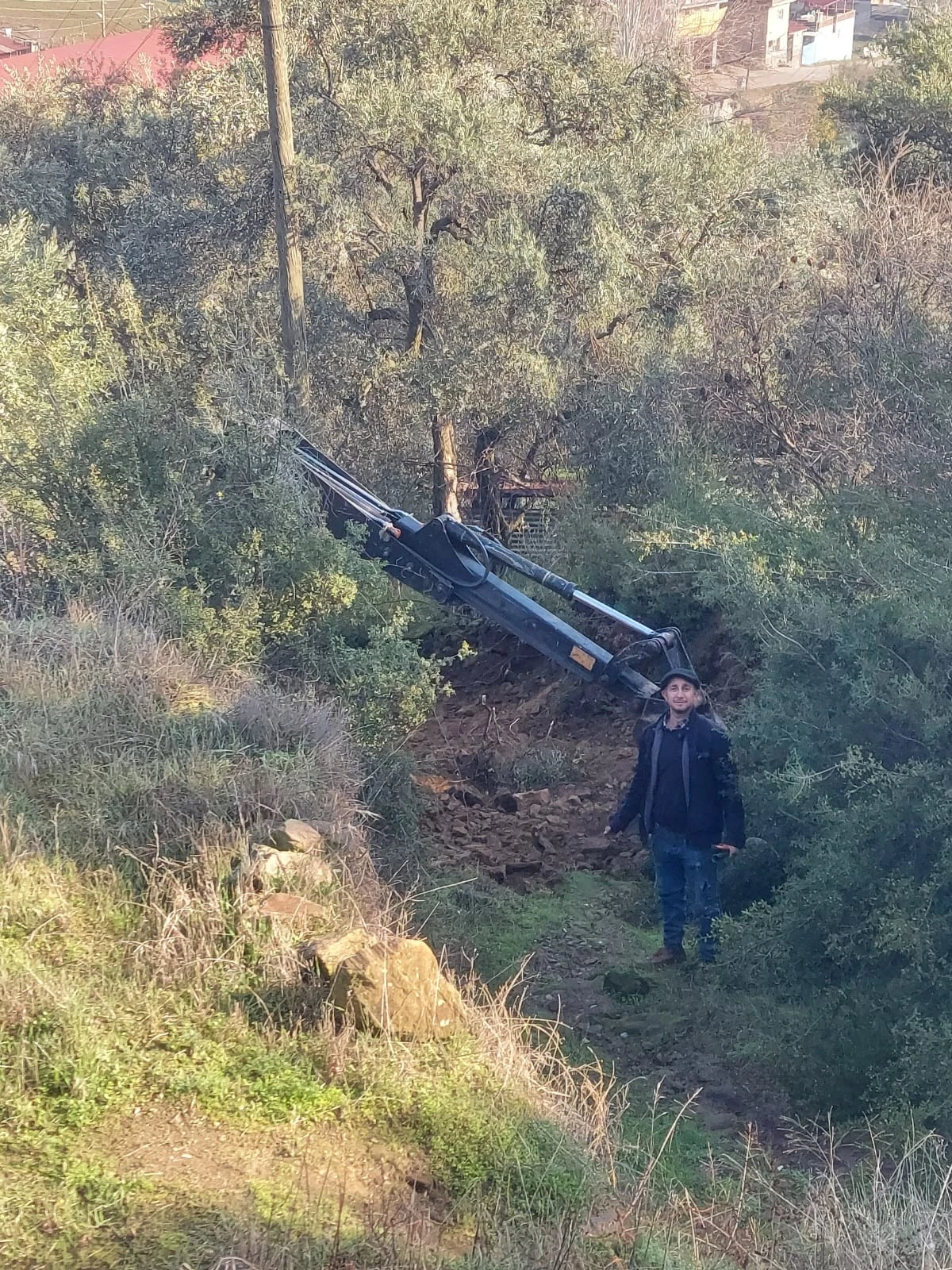 Başkan Galip Özel vatandaşların taleplerini yerine getirmeye devam ediyor