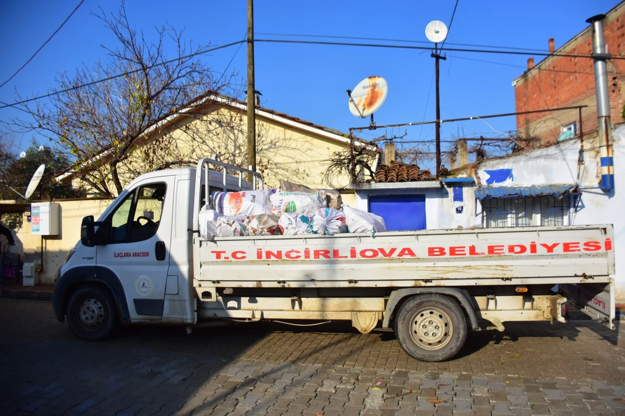 İncirliova Belediyesi'nden yakacak desteği