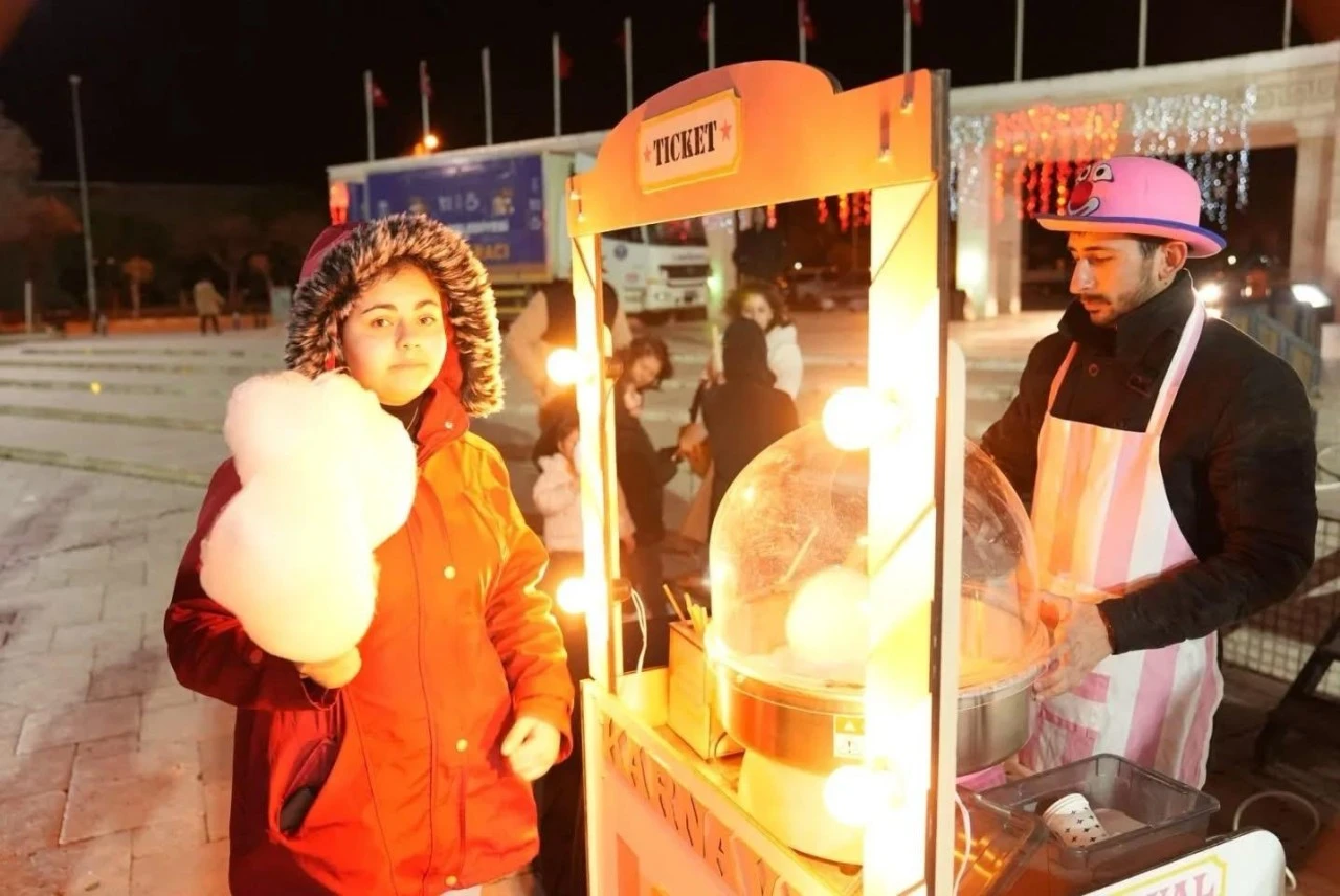DİDİMLİLER, DİDİM BELEDİYESİ TARAFINDAN KURULAN İFTAR SOFRALARINDA BULUŞTU