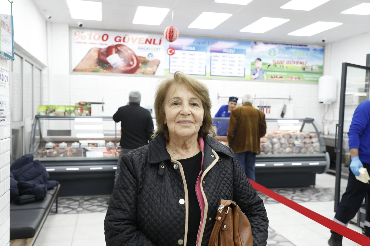 BAŞKAN ÇERÇİOĞLU AYDIN’DA YAŞAYAN EMEKLİLERİN VE AİLELERİN BÜTÇELERİNE DESTEK OLMAYI SÜRDÜRÜYOR