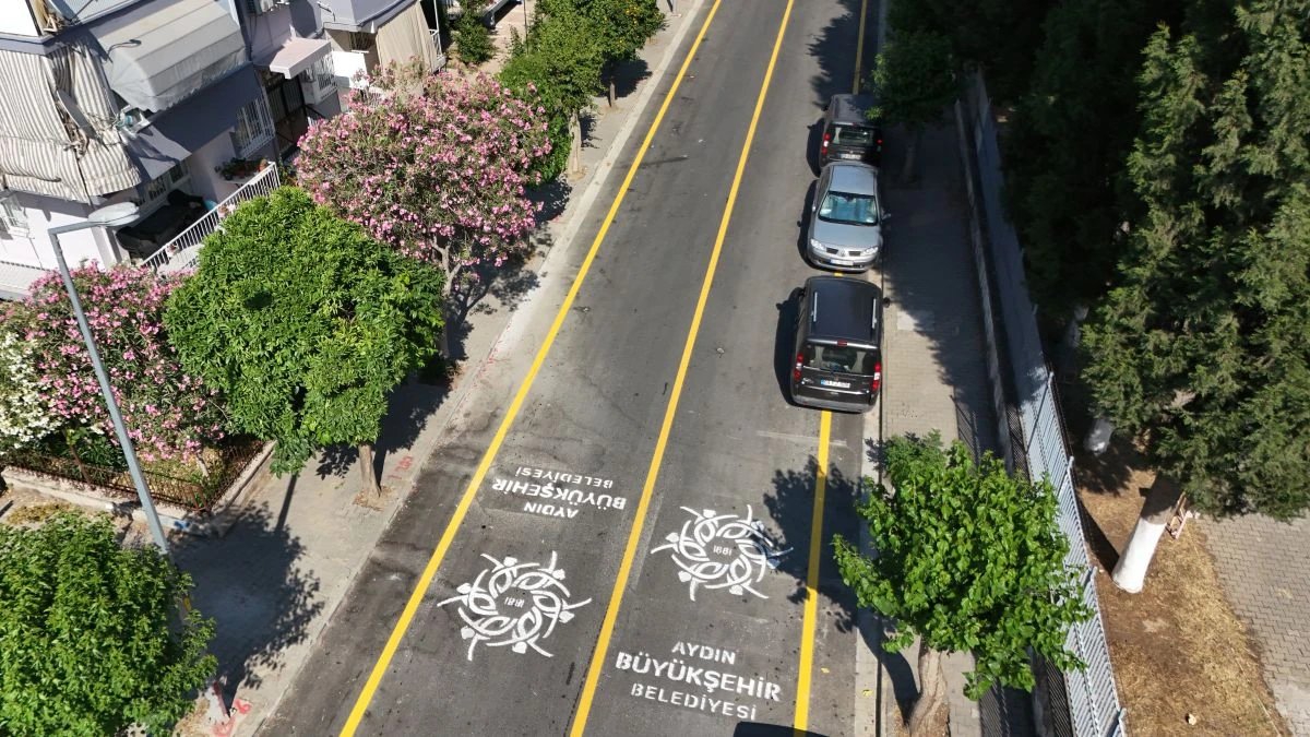BAŞKAN ÇERÇİOĞLU AYDIN’IN TÜM İLÇELERİNDE YOL YAPIM VE YENİLEME ÇALIŞMALARINI SÜRDÜRÜYOR